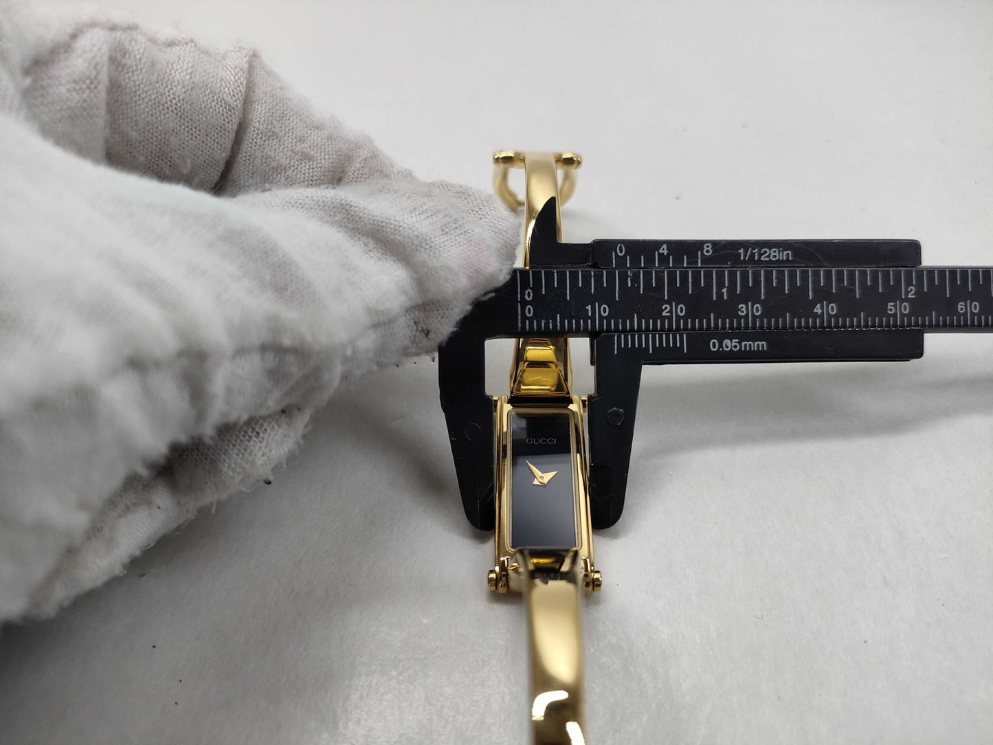 GUCCI 1500 Women's Watch