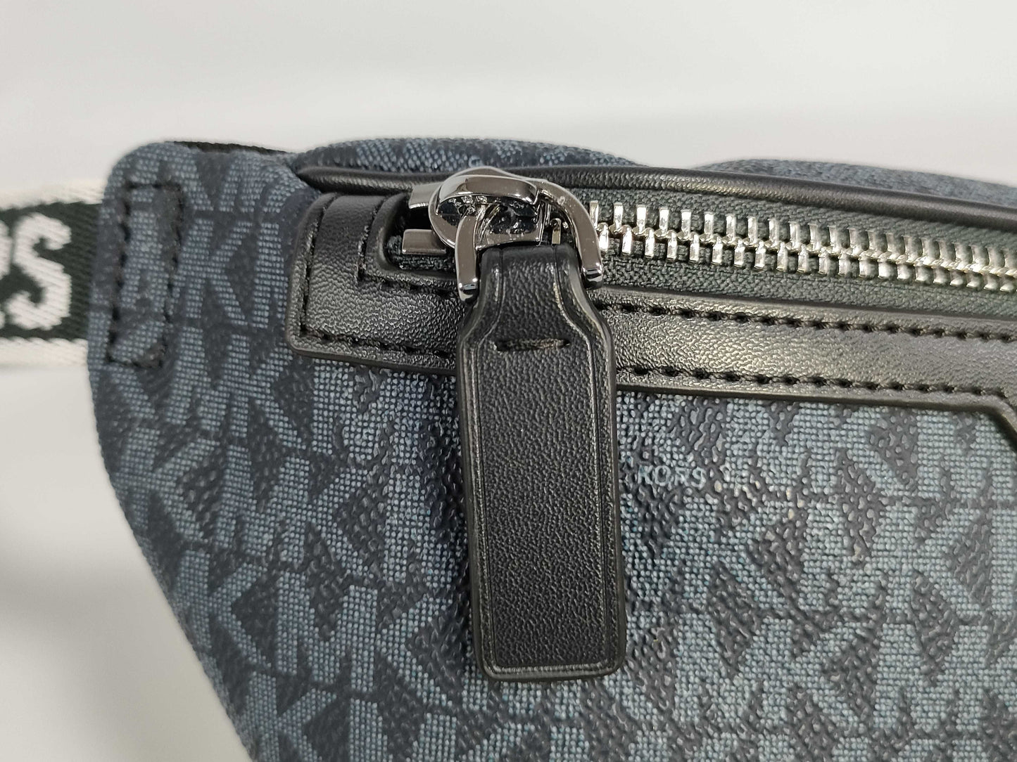 Michael Kors Michael Kors body bag shoulder bag