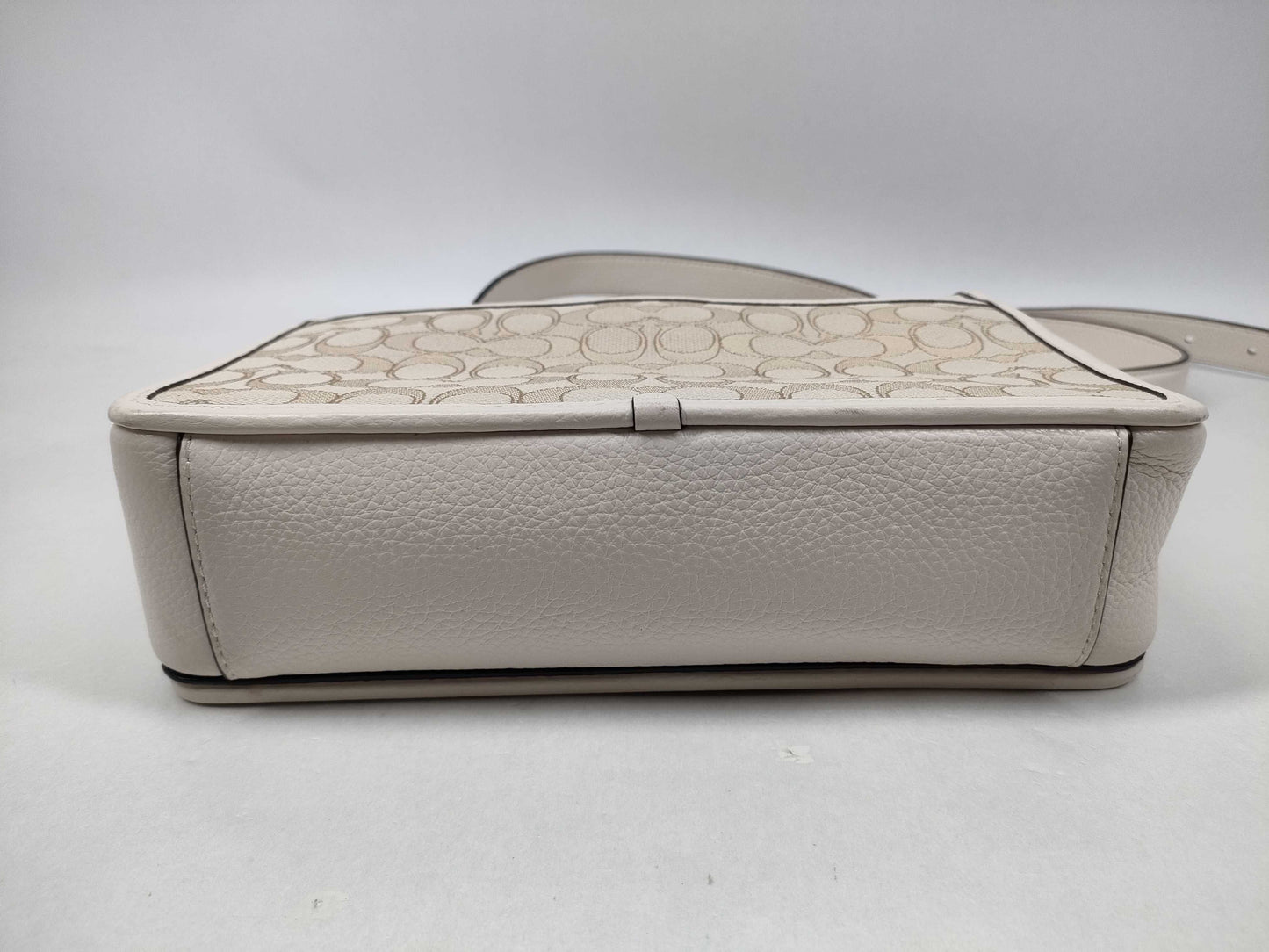 COACH Signature Leather Shoulder Bag C8307