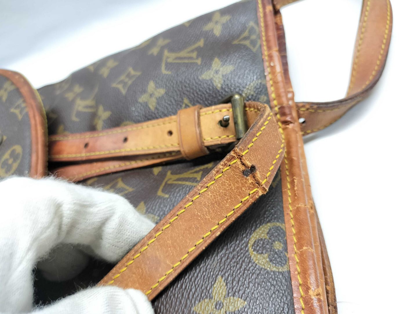 LOUIS VUITTON M42236 Monogram M42236 Bucket GM Shoulder Bag