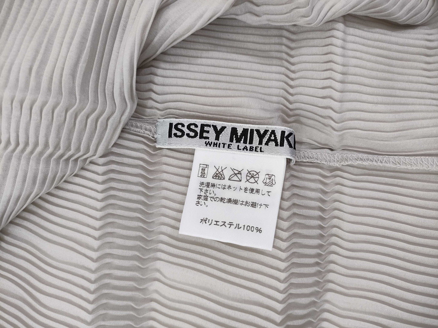 ISSEY MIYAKE Tops Tops