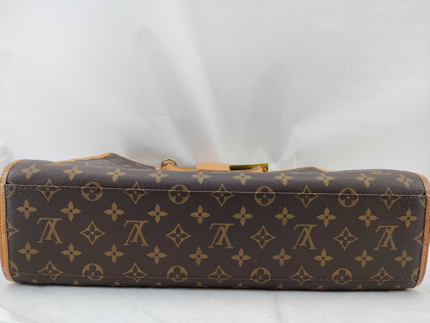 LOUIS VUITTON M53380 Monogram Rivoli Monogram Handbag