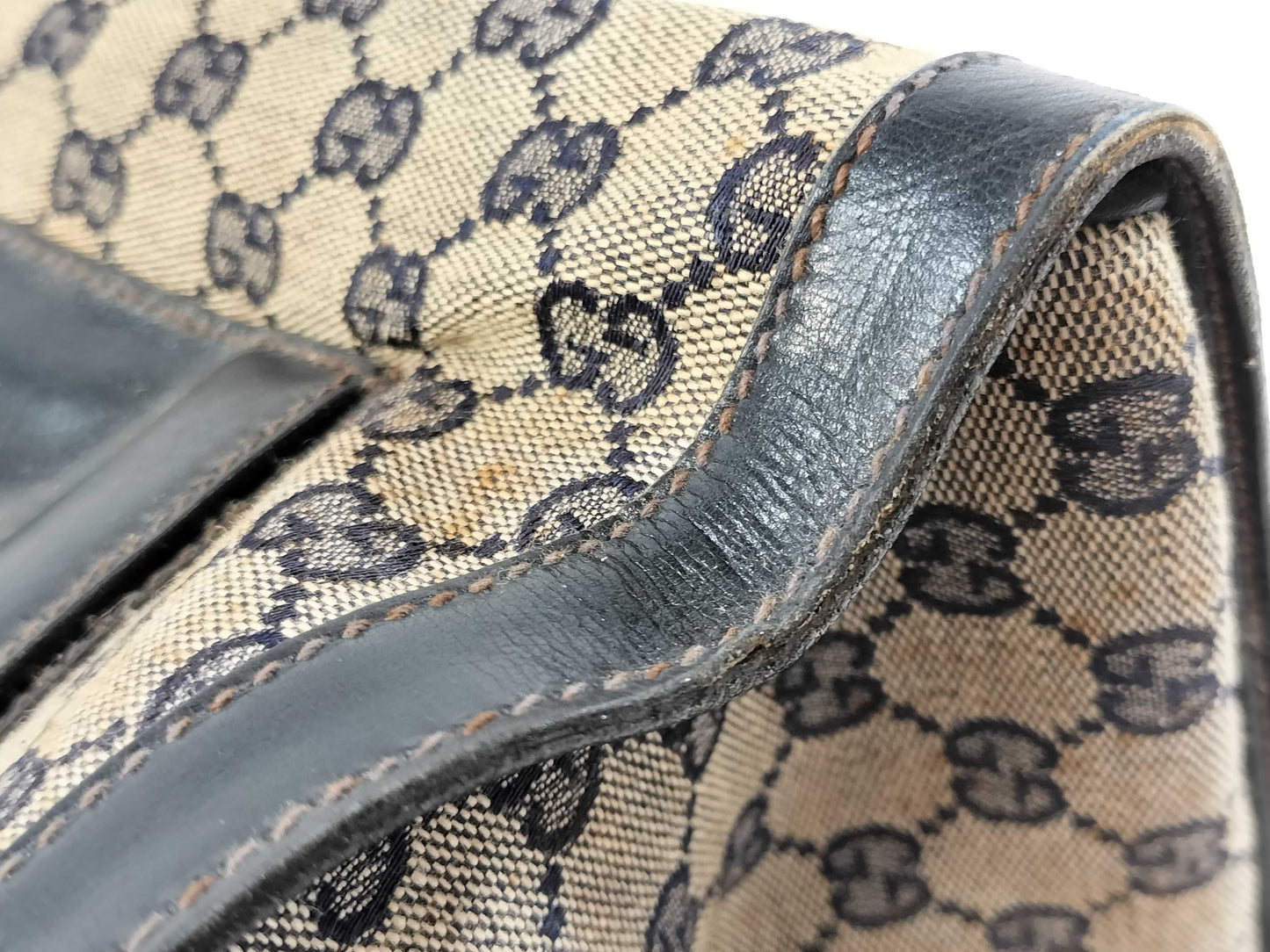 GUCCI GG Canvas Handbag