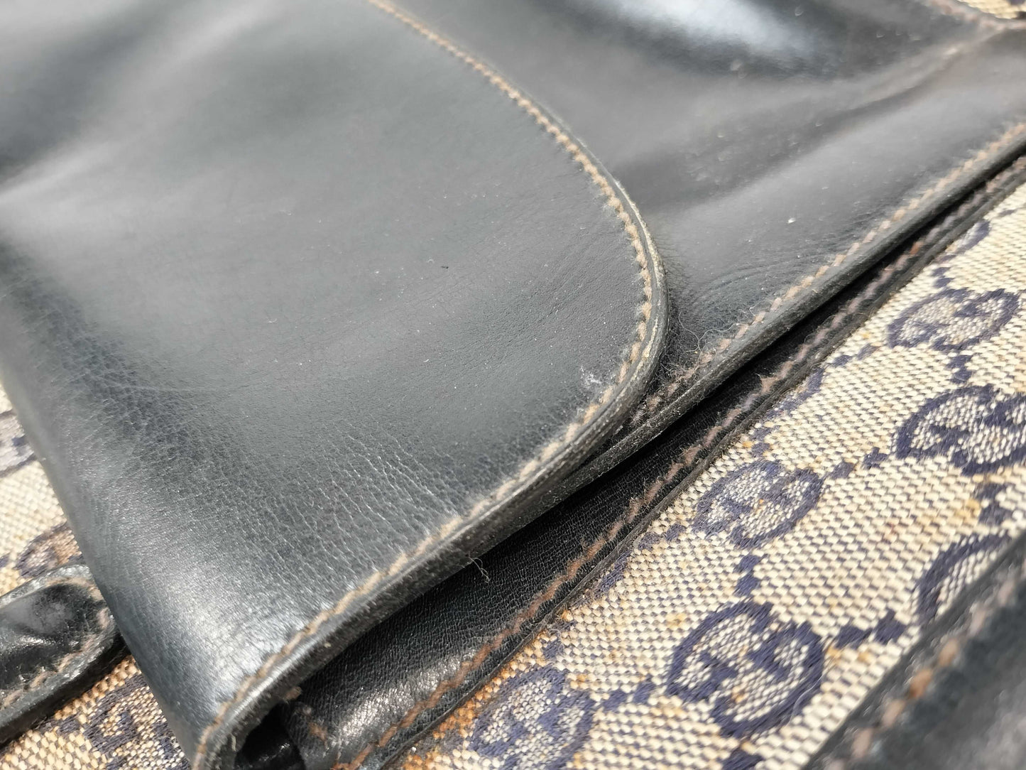 GUCCI GG Canvas Handbag
