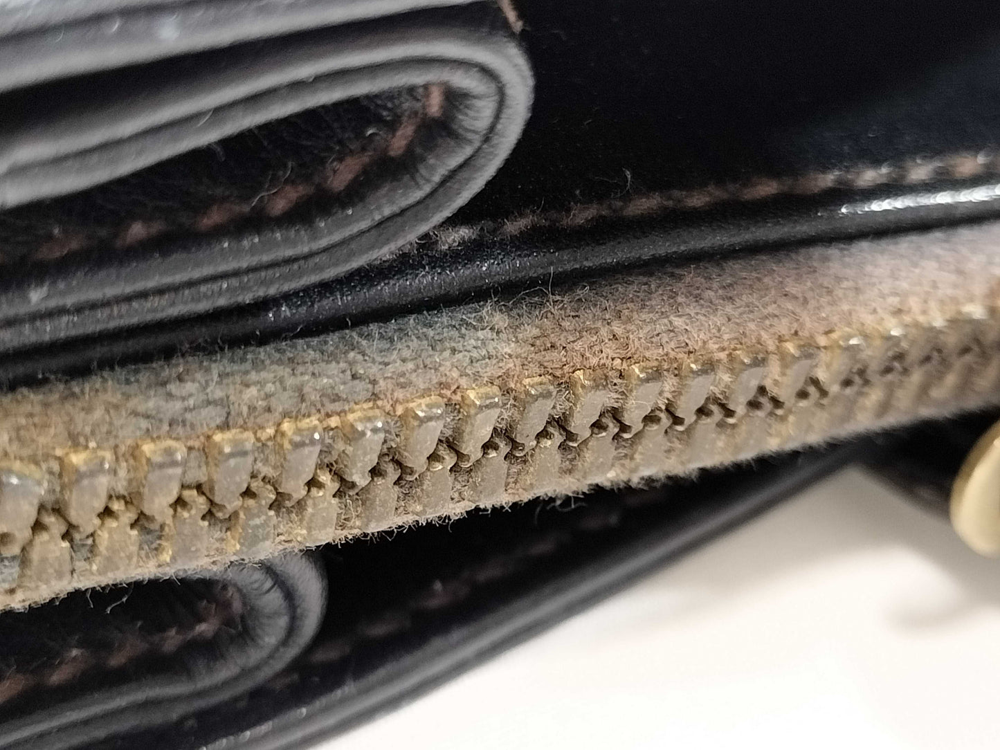 GUCCI GG Canvas Handbag