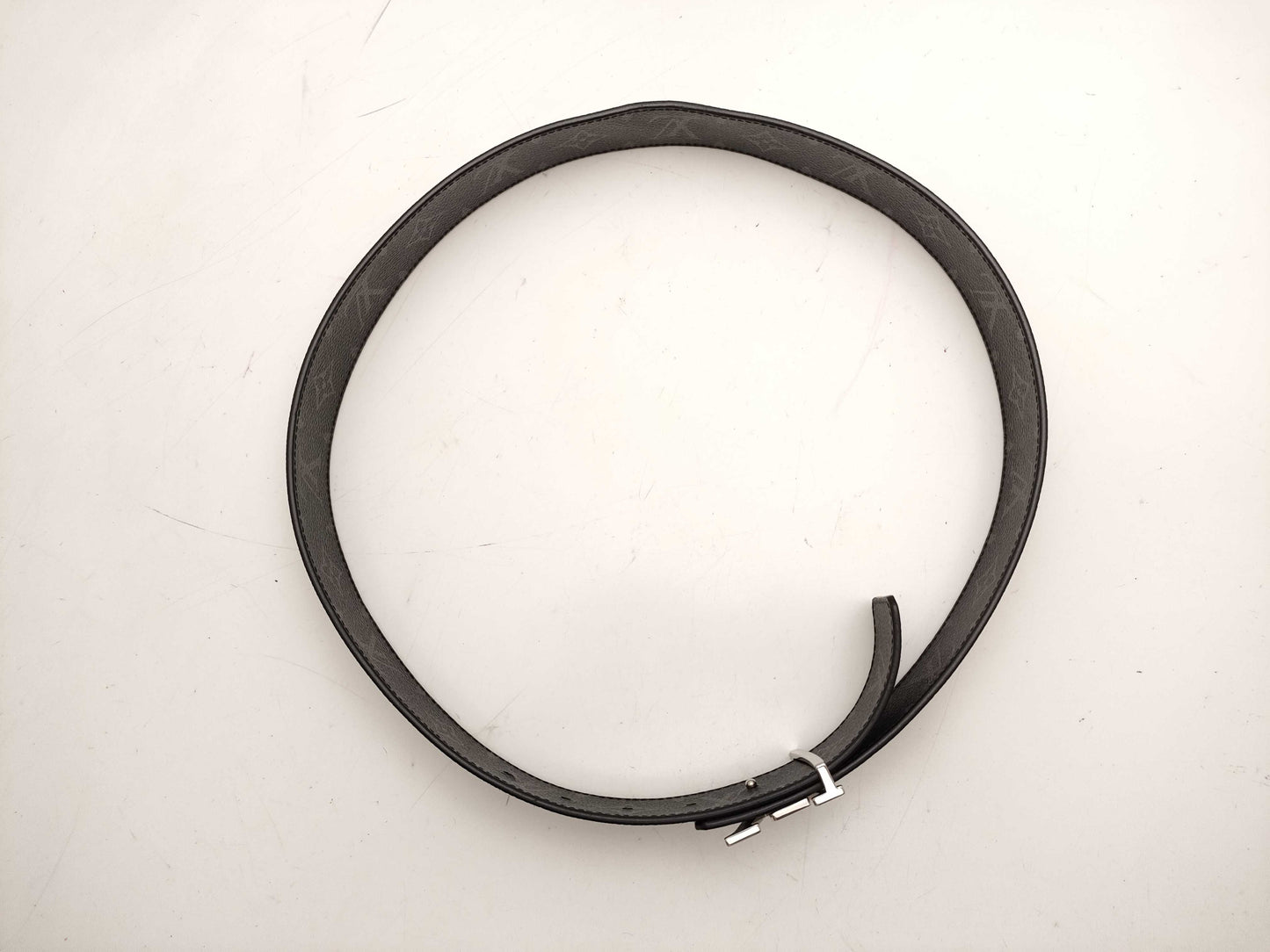 LOUIS VUITTON Taiga Reversible Belt with LV Initials and Monogram