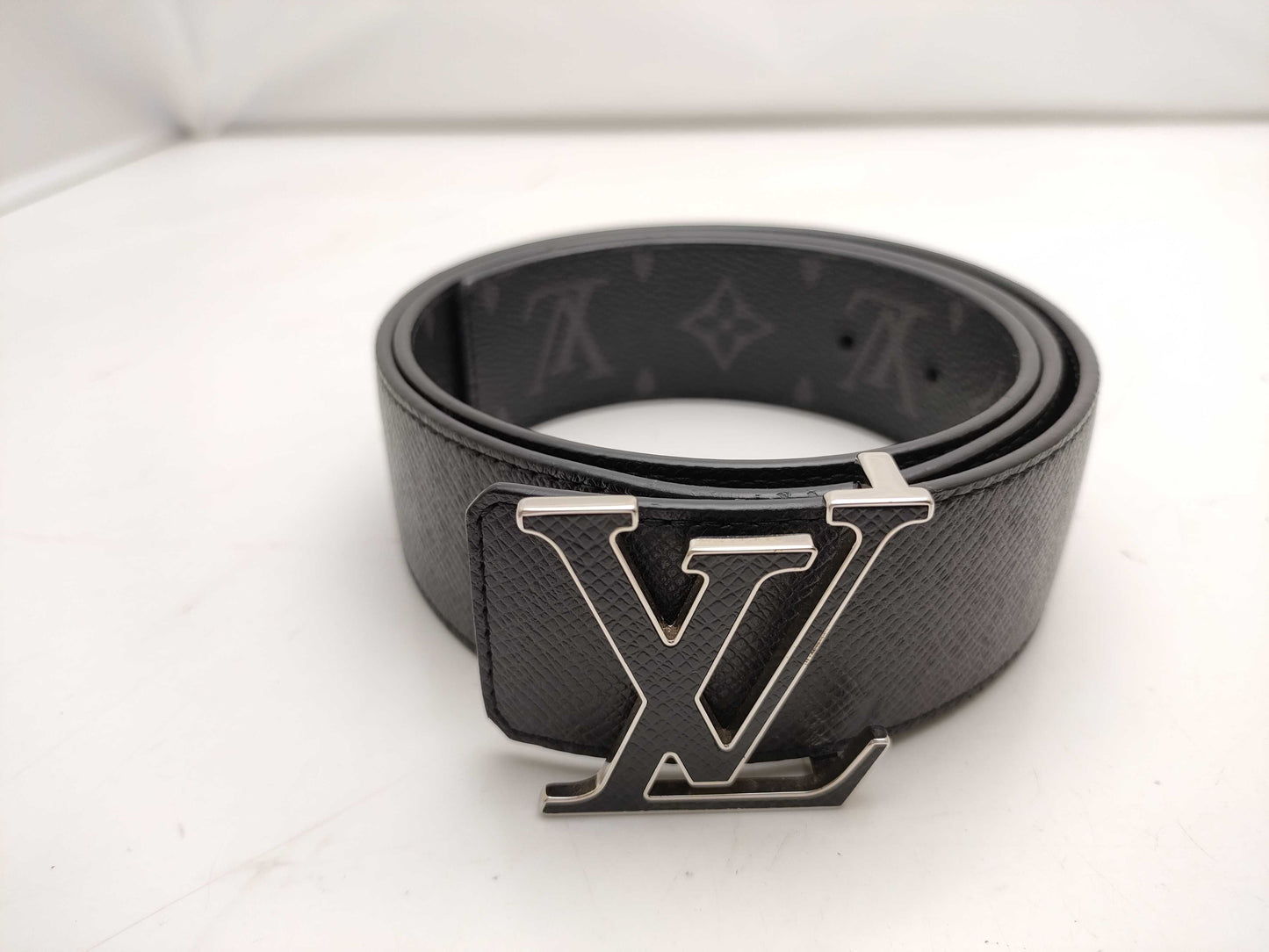 LOUIS VUITTON Taiga Reversible Belt with LV Initials and Monogram