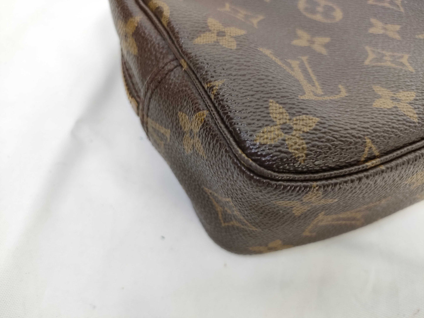 LOUIS VUITTON M47524 Monogram True Towelette Pouch