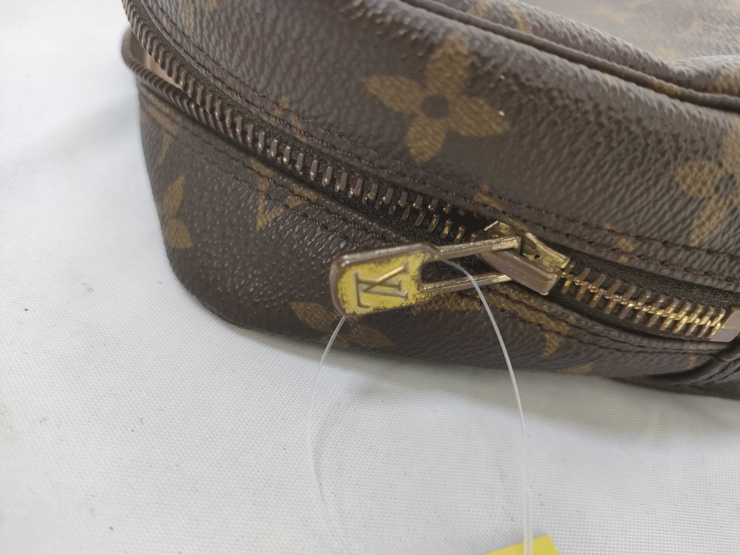 LOUIS VUITTON M47524 Monogram True Towelette Pouch