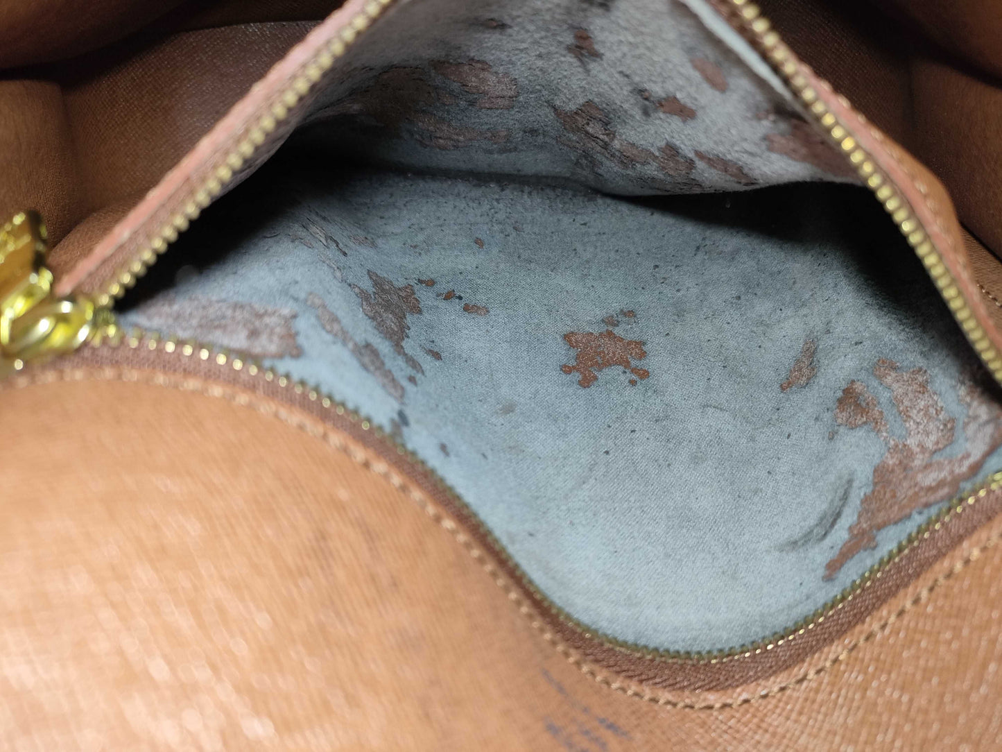 LOUIS VUITTON Monogram M51242 Saint-Cloud GM Shoulder Bag