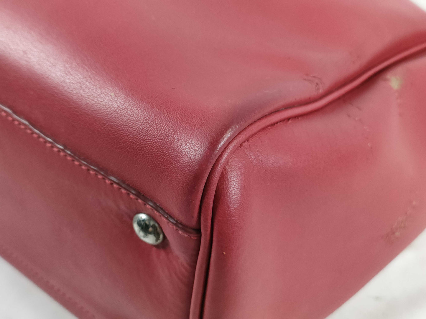 Salvatore Ferragamo Gancini Nolita GG-21E621 / Red Handbag