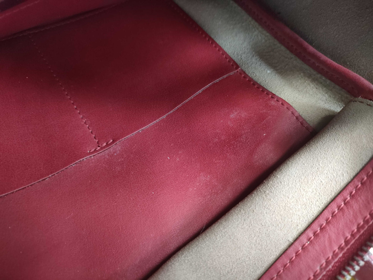 Salvatore Ferragamo Gancini Nolita GG-21E621 / Red Handbag