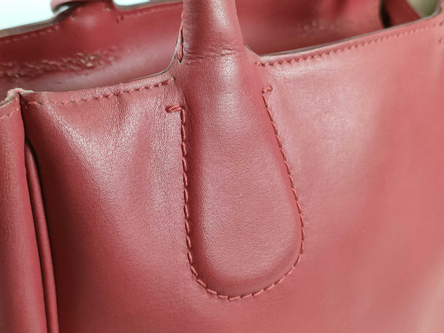 Salvatore Ferragamo Gancini Nolita GG-21E621 / Red Handbag