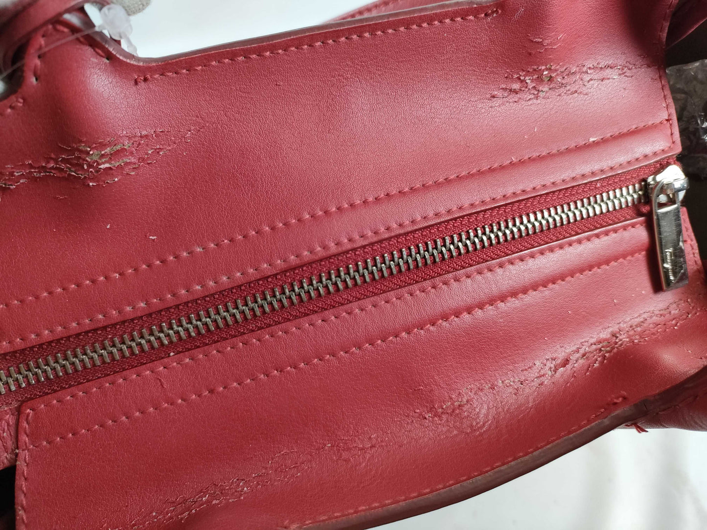 Salvatore Ferragamo Gancini Nolita GG-21E621 / Red Handbag