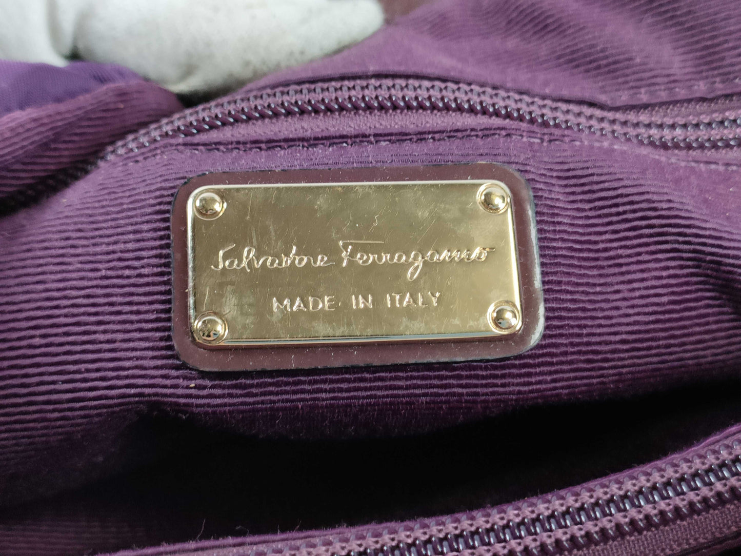 Salvatore Ferragamo Vara AU-21 Handbag/Purple