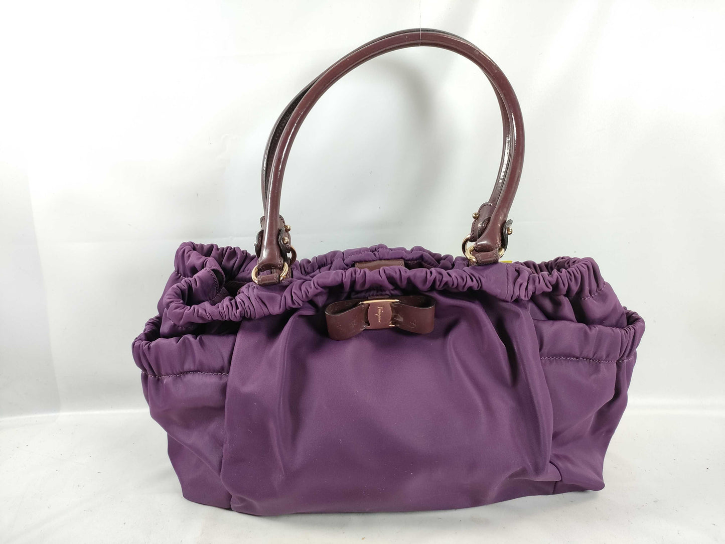 Salvatore Ferragamo Vara AU-21 Handbag/Purple