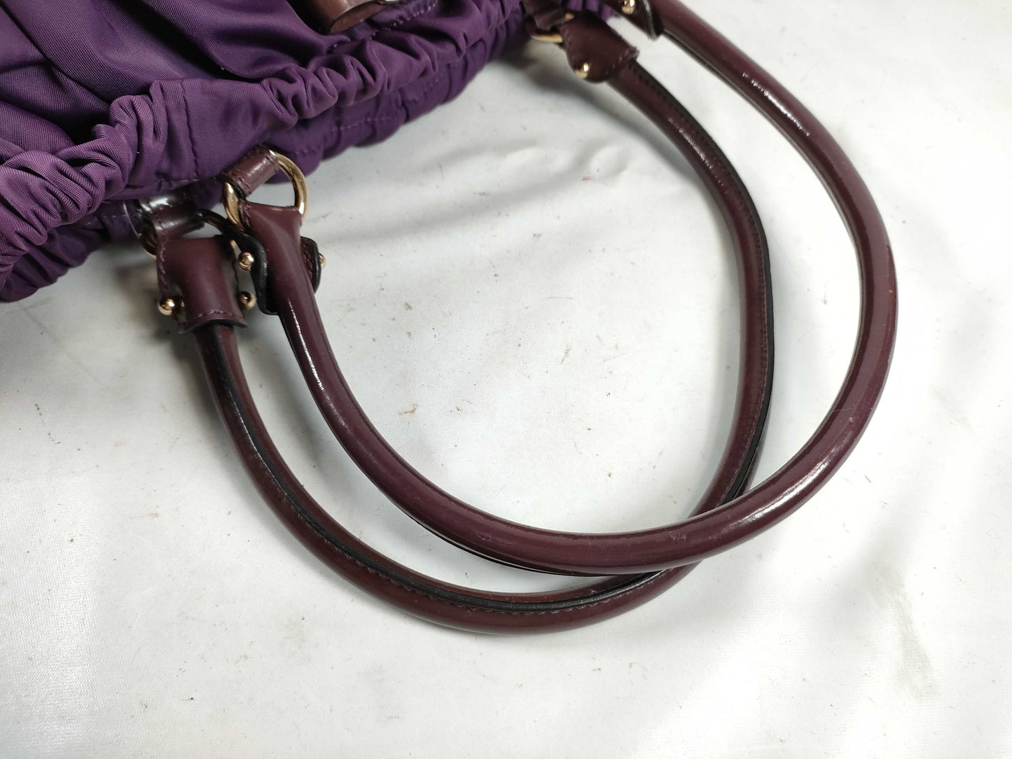 Salvatore Ferragamo Vara AU-21 Handbag/Purple
