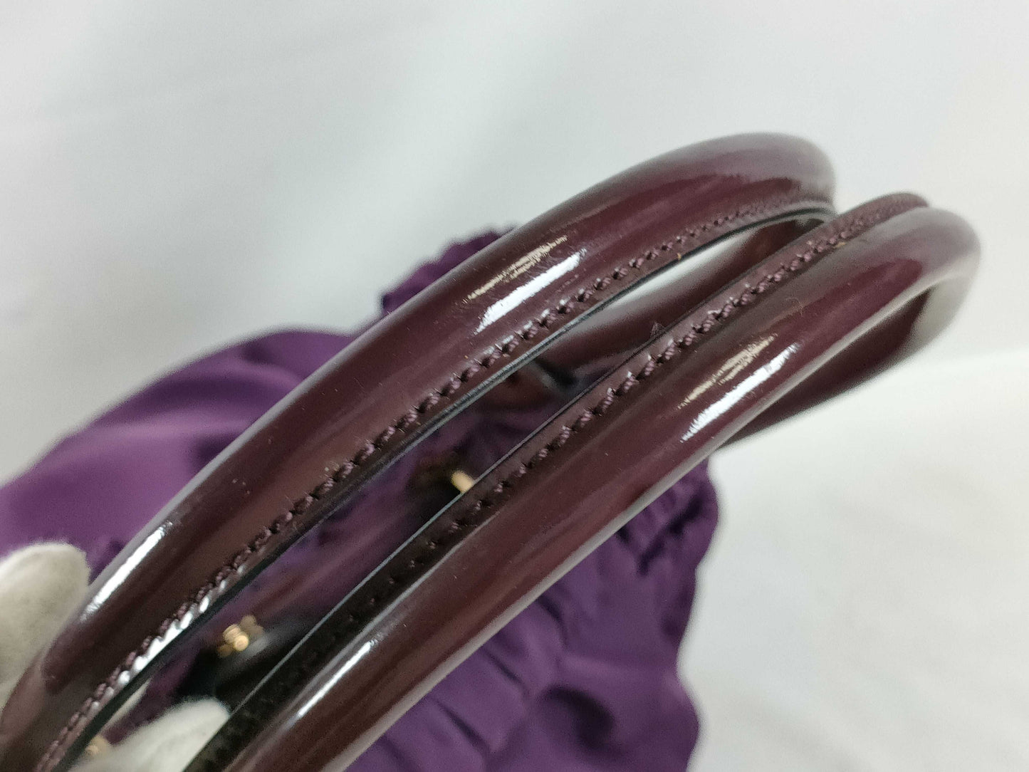 Salvatore Ferragamo Vara AU-21 Handbag/Purple