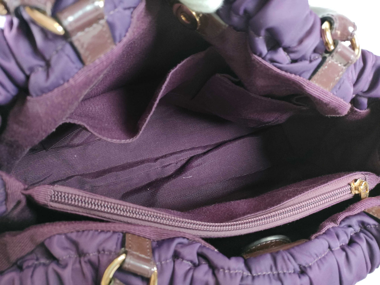 Salvatore Ferragamo Vara AU-21 Handbag/Purple