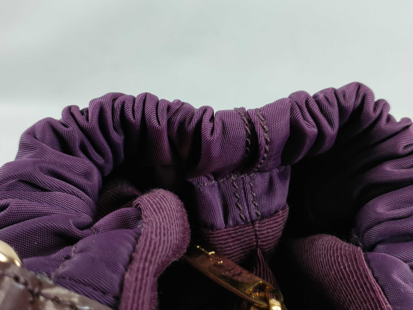 Salvatore Ferragamo Vara AU-21 Handbag/Purple