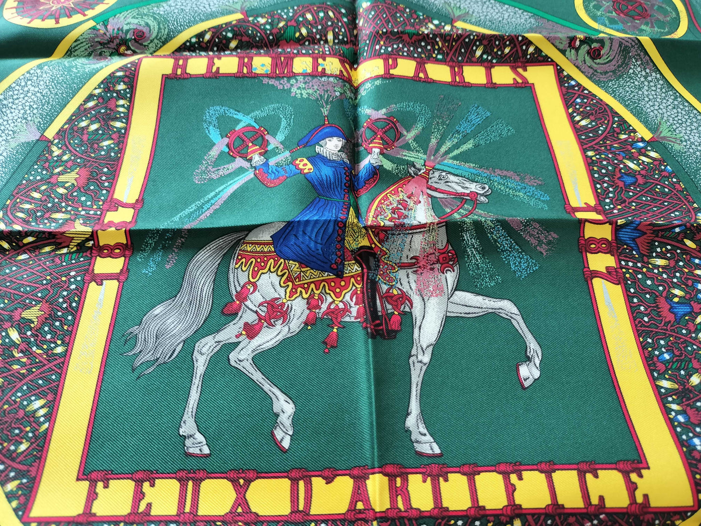 HERMES Carré Skillful Fire 40 Scarf