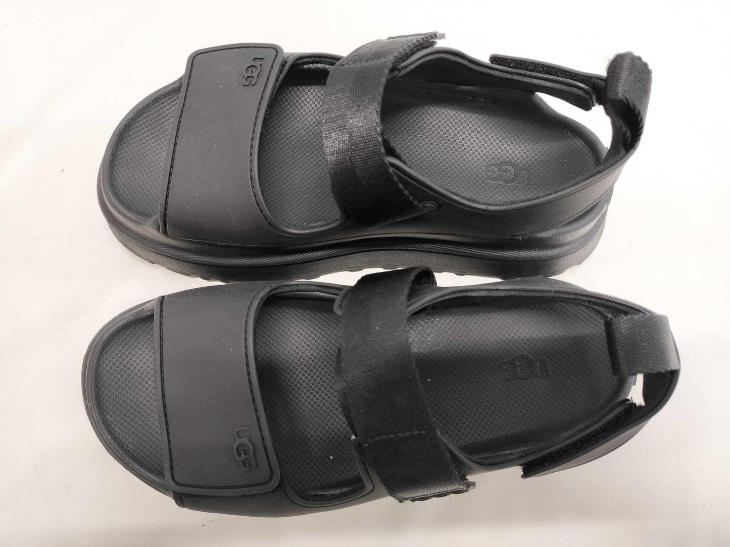 UGG GOLDENGLOW 1152685 Black Sandals