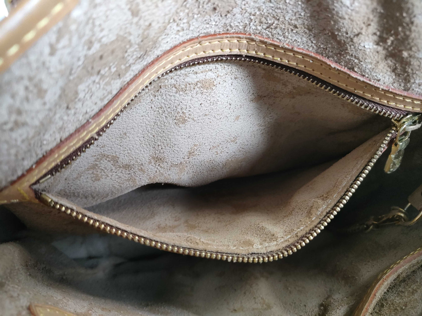 LOUIS VUITTON M42238 Monogram Bucket PM Tote Bag