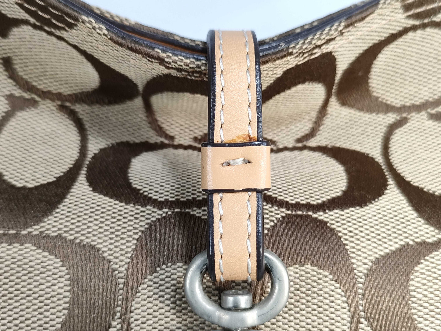 COACH Signature F17919 Signature One-Hand Shoulder Bag