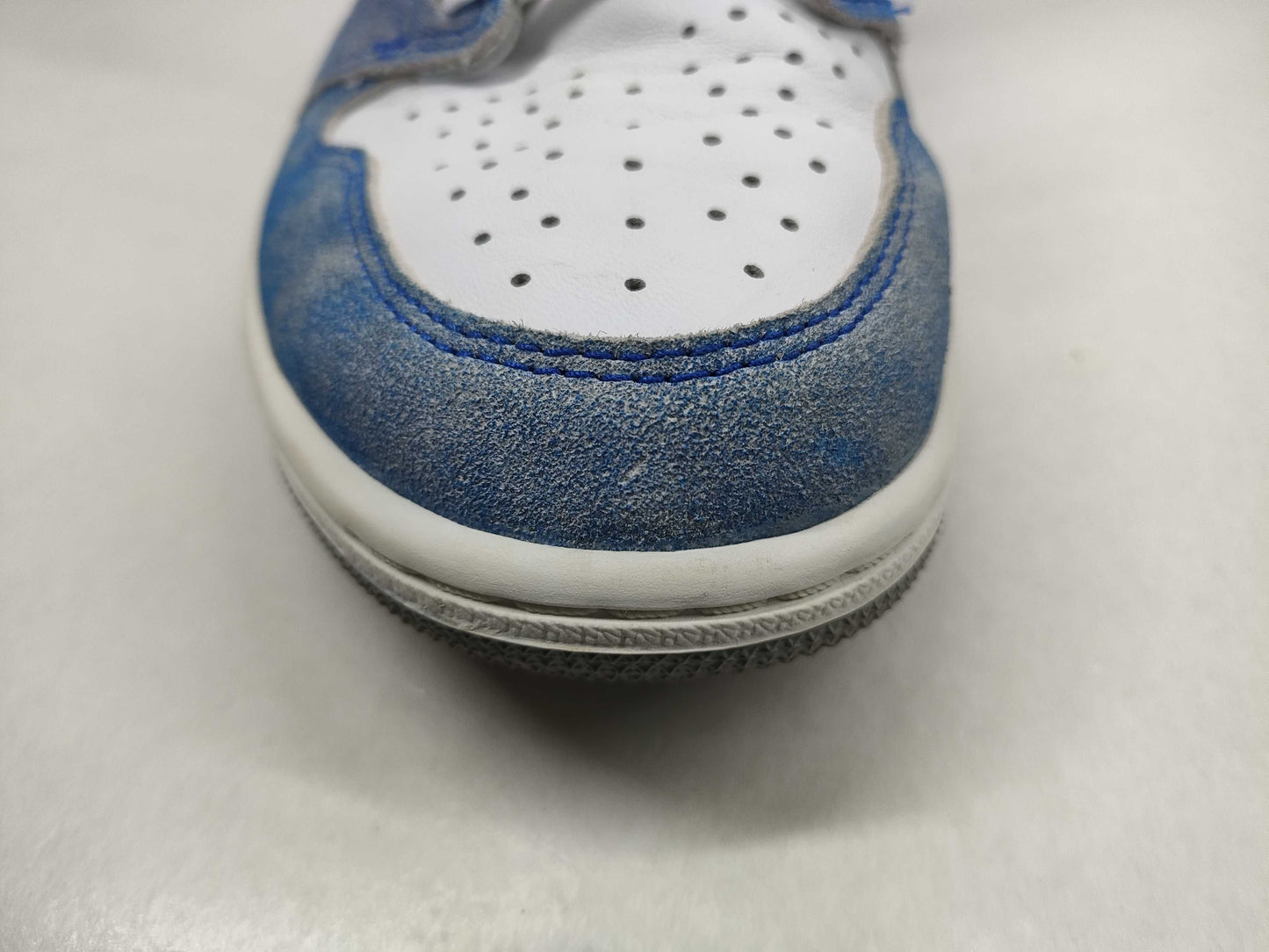 NIKE AIR JORDAN 1 RETRO HIGH 555088-402 Sneakers