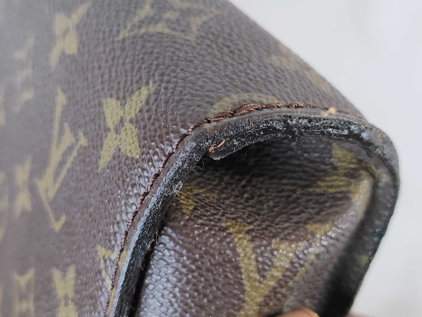LOUIS VUITTON M51242 Monogram Saint-Cloud Shoulder Bag