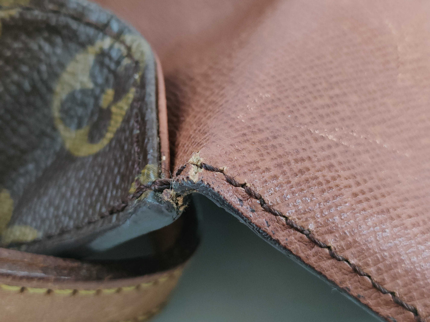 LOUIS VUITTON M51244 Monogram Mini Saint-Cloud Shoulder Bag