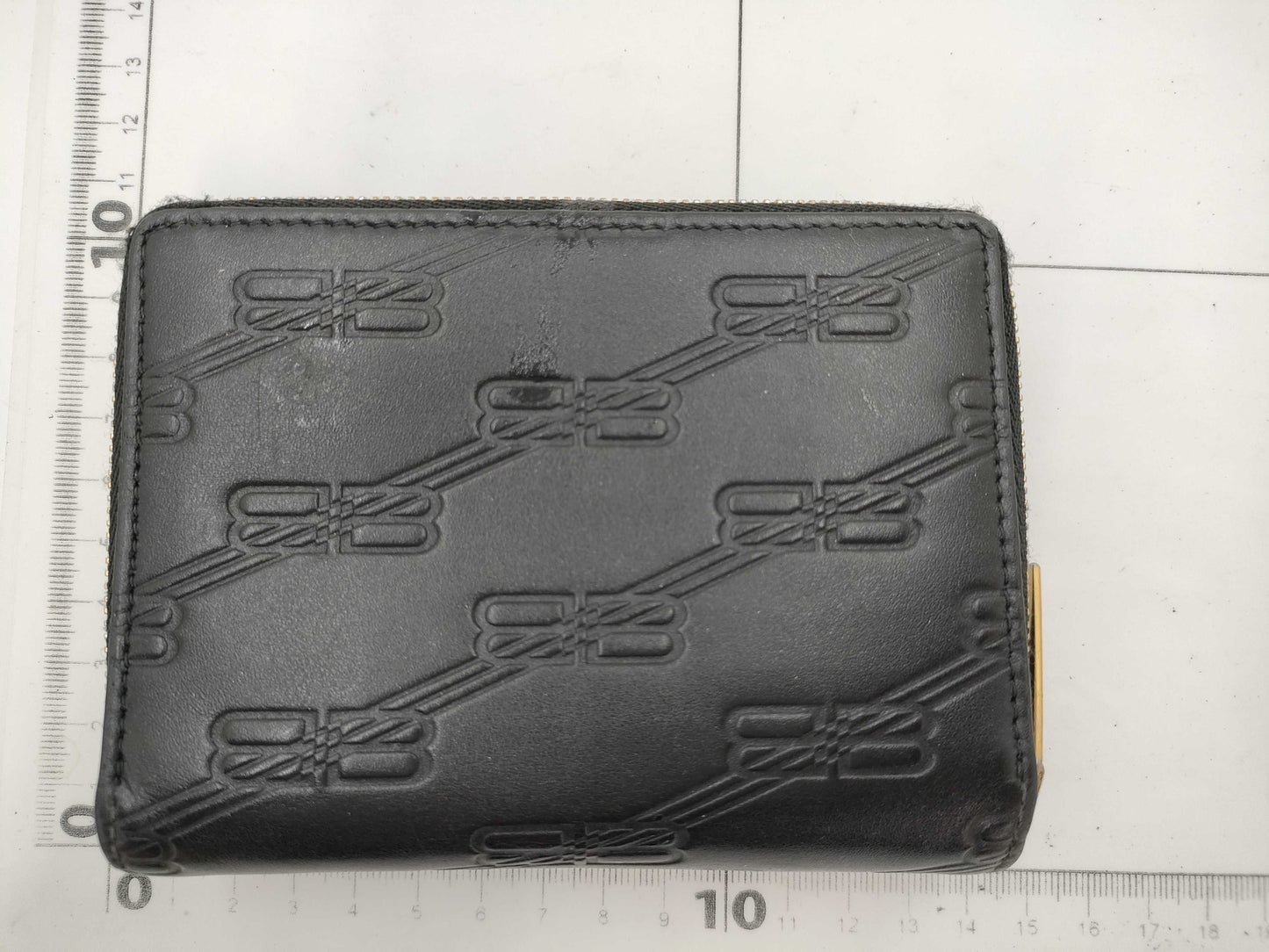 BALENCIAGA Bifold Zippy Wallet Leather Wallet