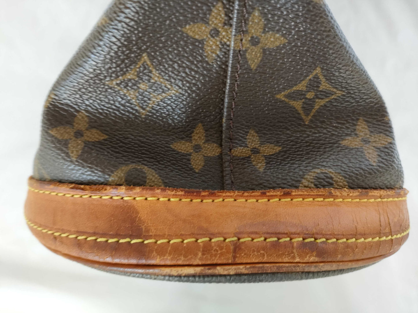 LOUIS VUITTON RFID Unverifiable, Serial Unverifiable, Monogram Bucket Tote Bag, Interior Damaged
