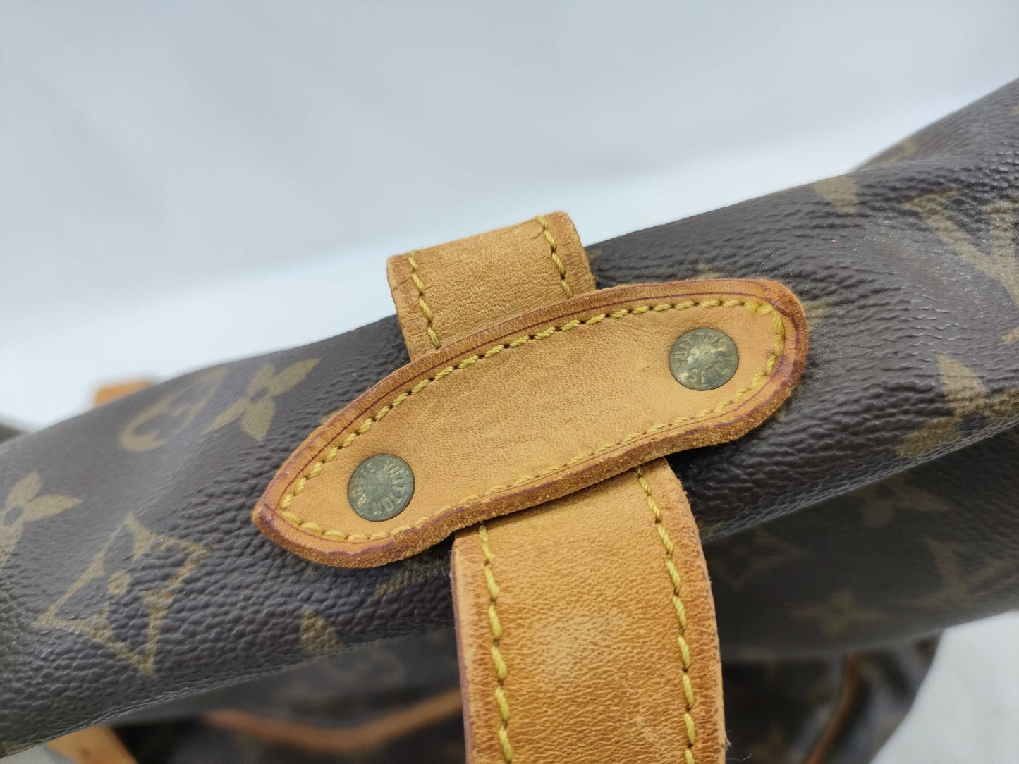 LOUIS VUITTON M42252 Monogram Saumur 43 Shoulder Bag