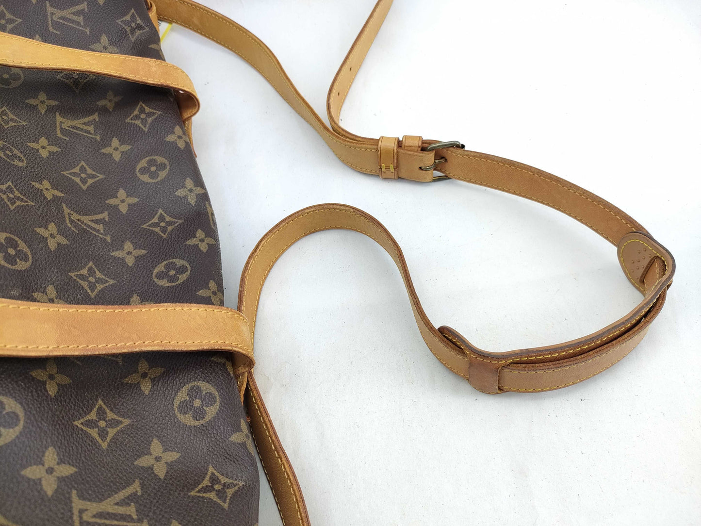 LOUIS VUITTON M42252 Monogram Saumur 43 Shoulder Bag