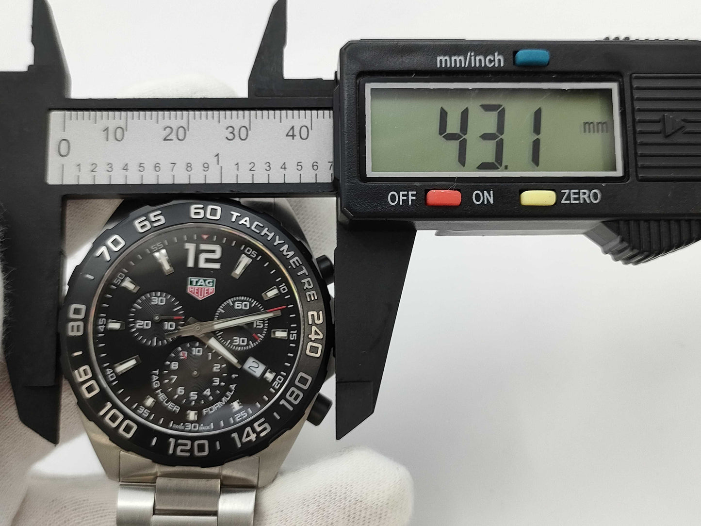 TAG Heuer Formula 1 CAZ1010. BA0842 WBY8222 Quartz Men's Watch