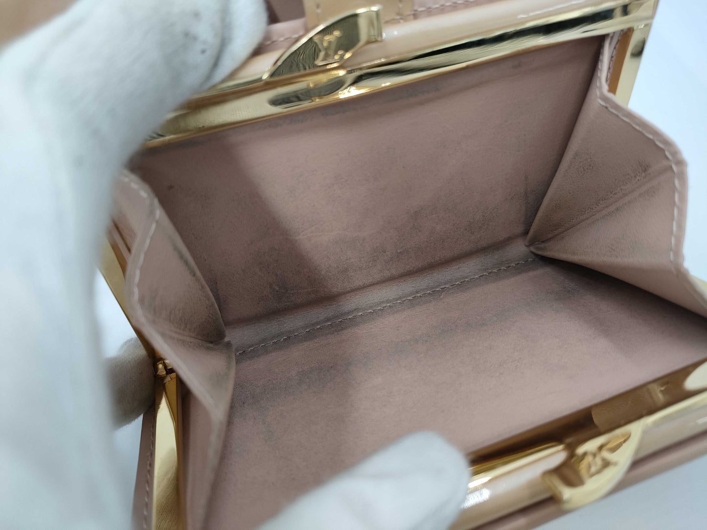 LOUIS VUITTON Vernis Compact Wallet