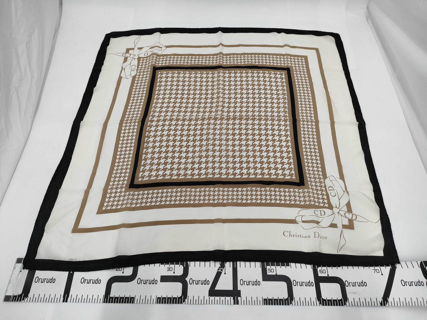 Cartier etc. *3 scarves