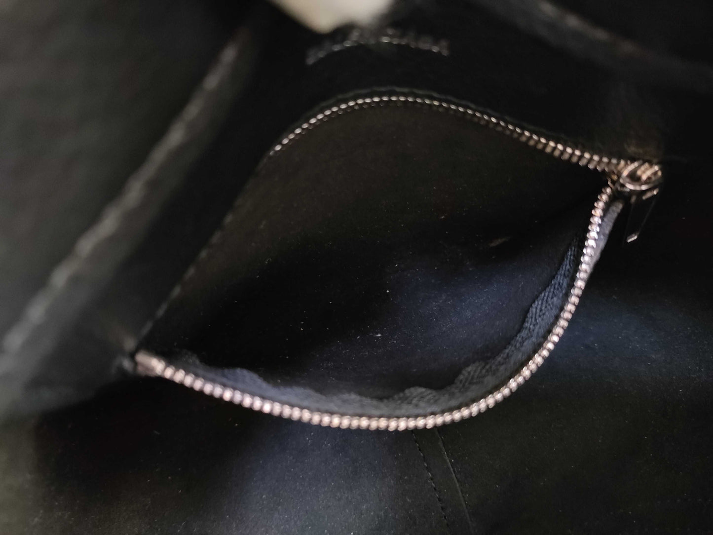BALENCIAGA XS Black Handbag