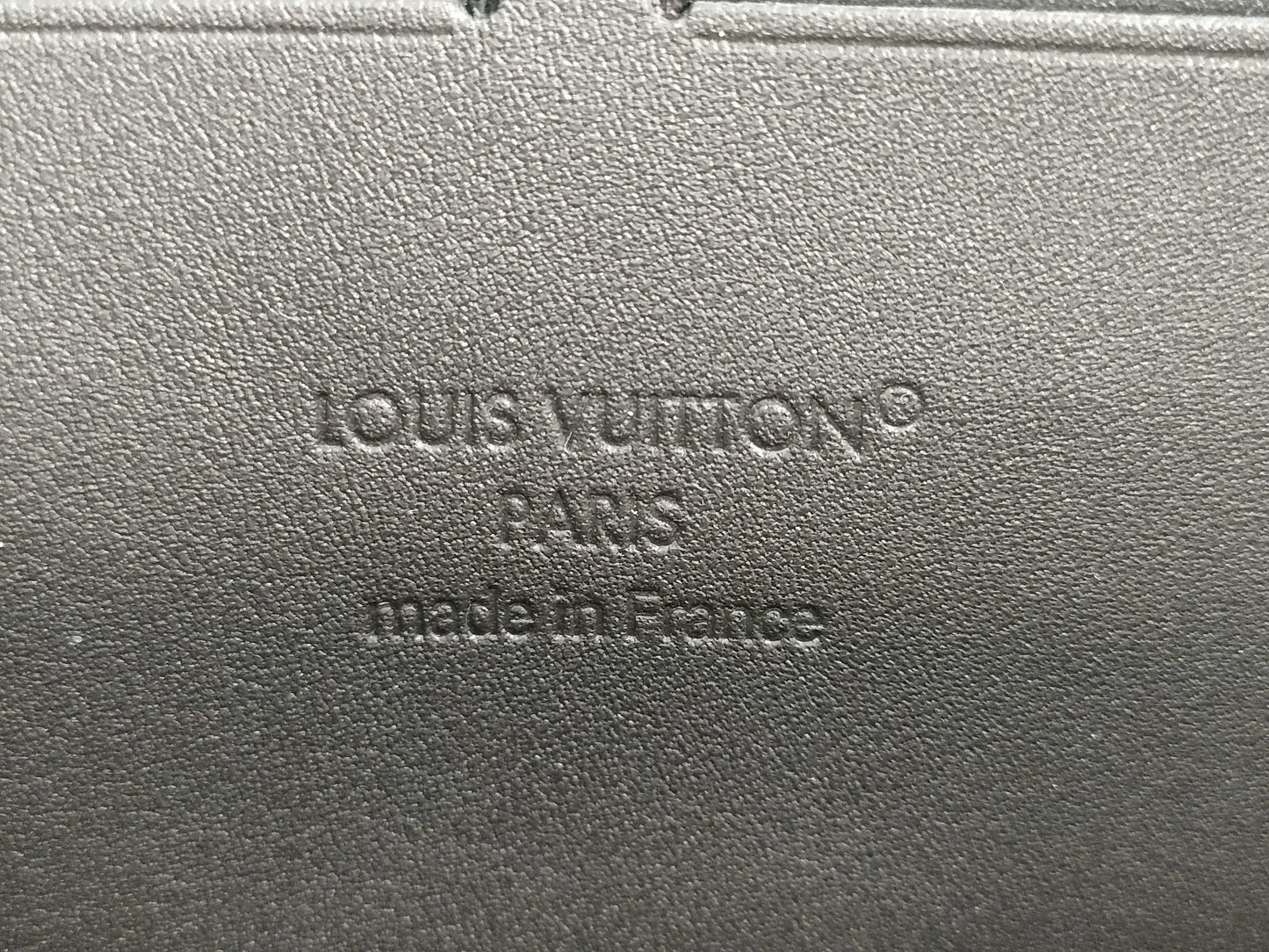 LOUIS VUITTON Monogram M80333/Shadow/Tauillon/Zippy Wallet