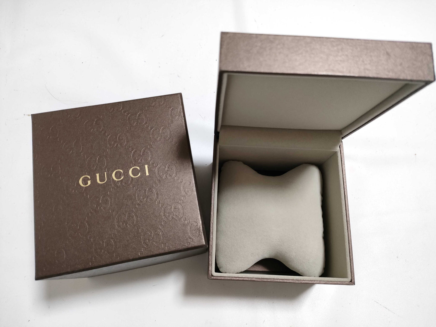 GUCCI Pantheon 115.4 Boys' Watch