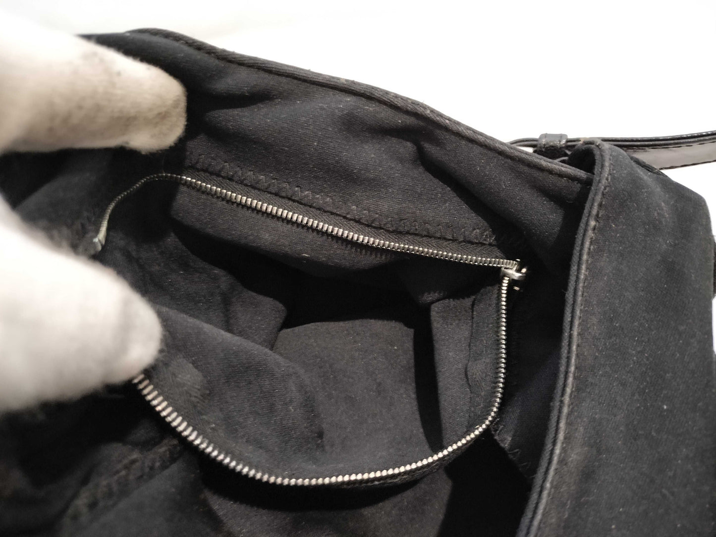 FENDI Mamma One-Shoulder Black Sticky Shoulder Bag