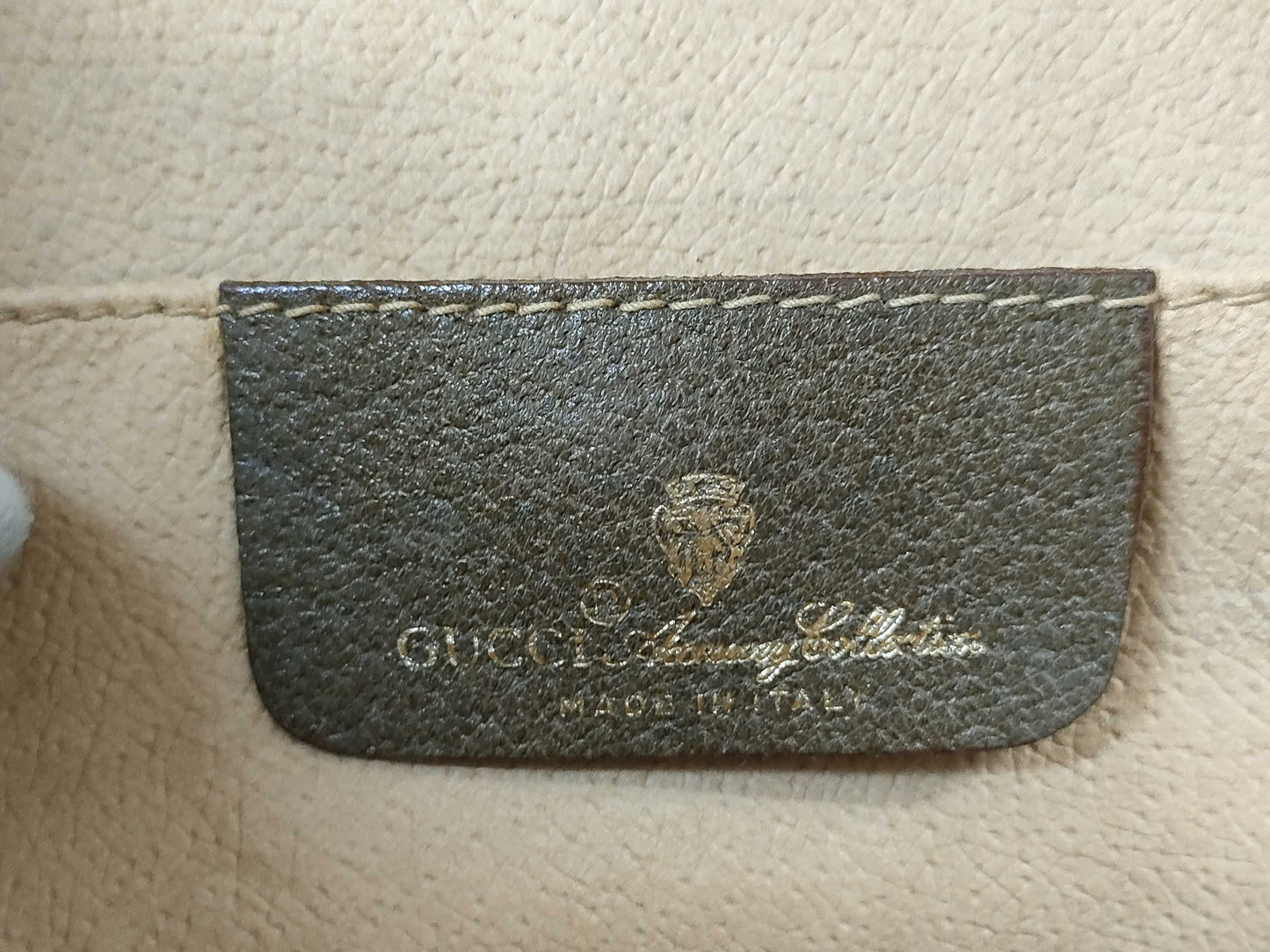 GUCCI GG Supreme Sherry Second Bag