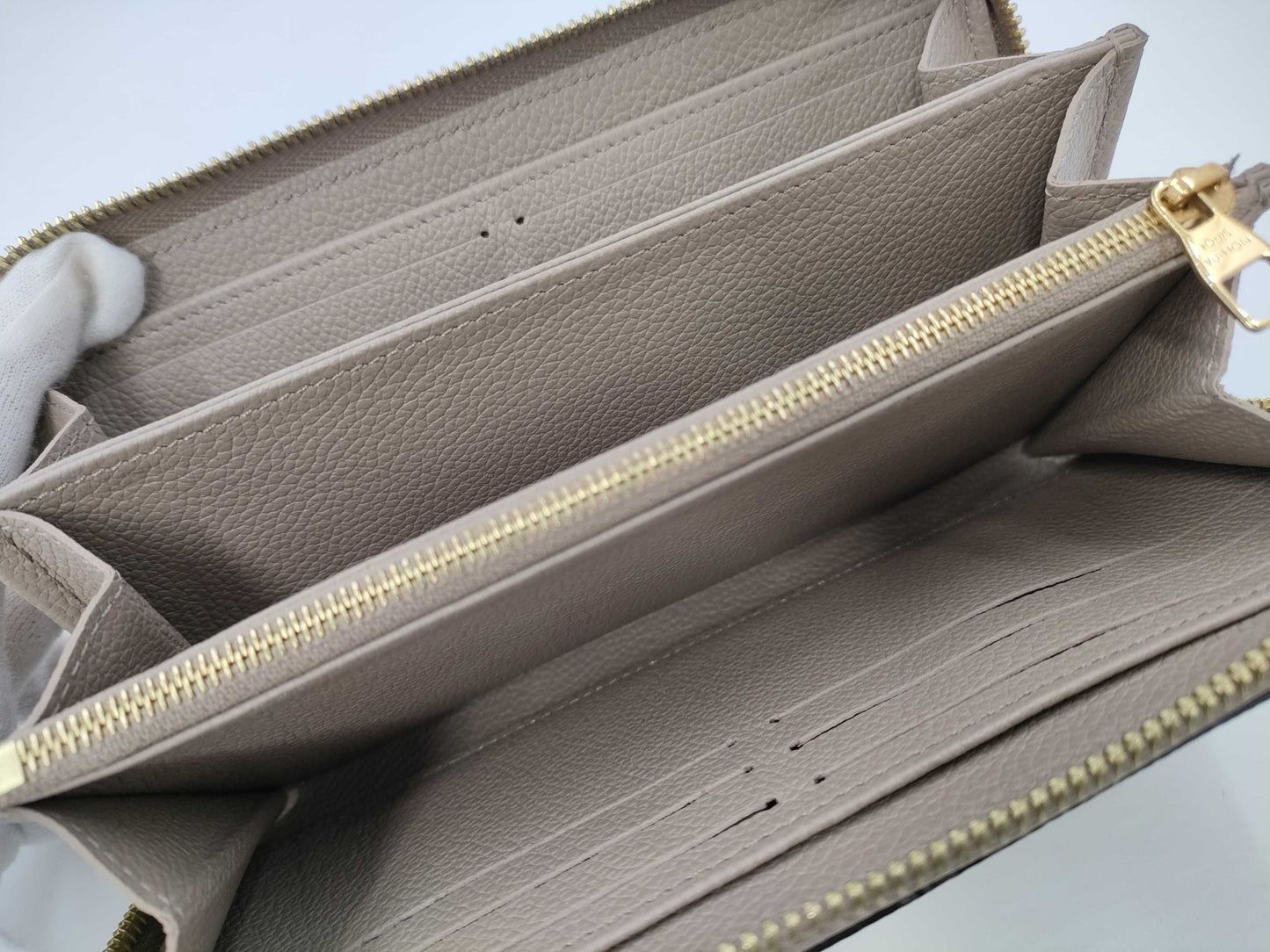 LOUIS VUITTON Monogram Empreinte/Tourterelle Creme Wallet