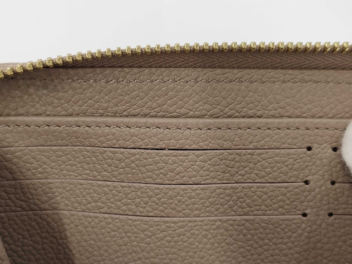 LOUIS VUITTON Monogram Empreinte/Tourterelle Creme Wallet