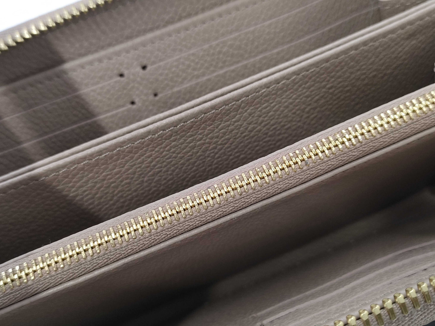 LOUIS VUITTON Monogram Empreinte/Tourterelle Creme Wallet