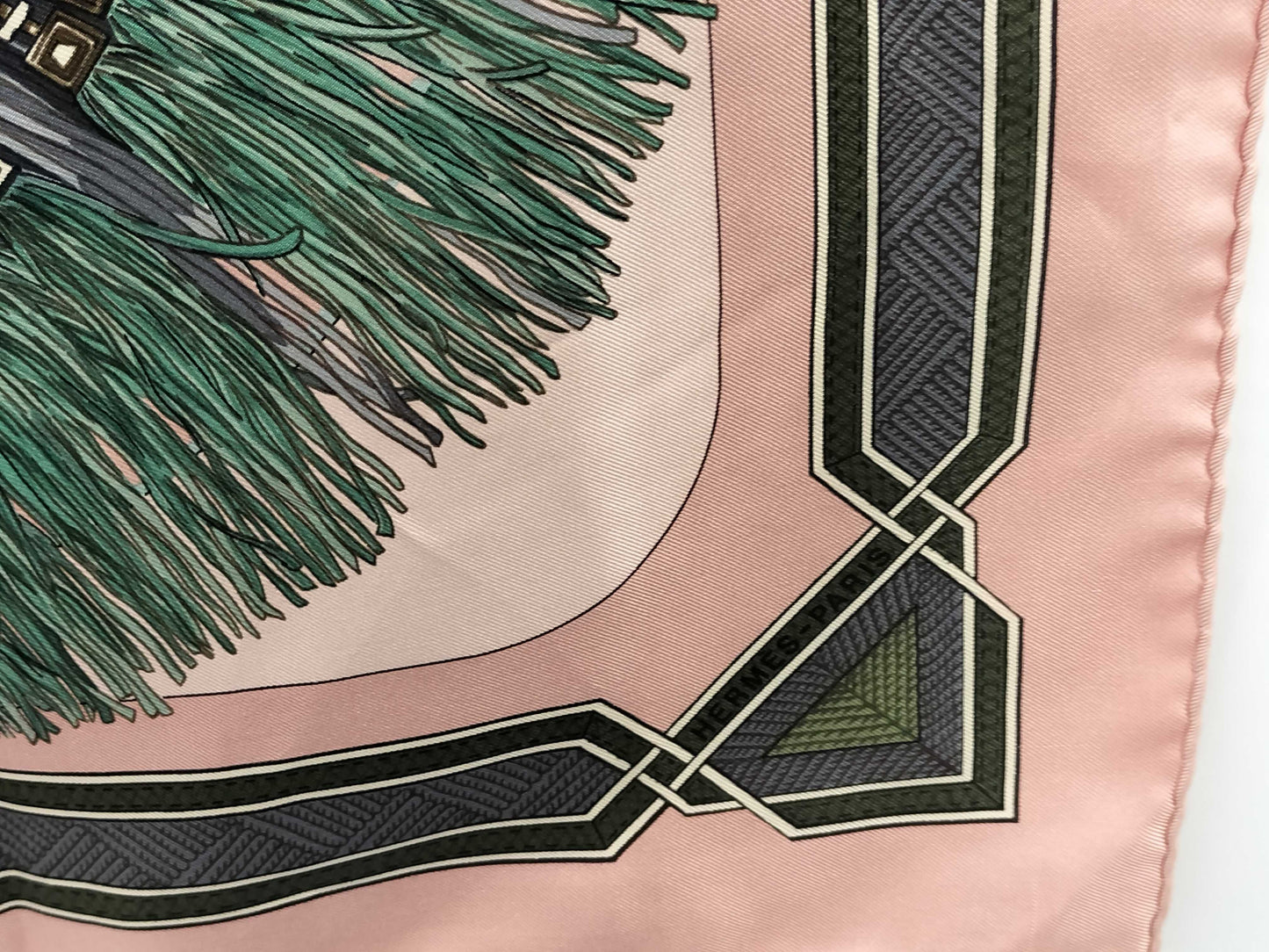 HERMES Carré 90 CUIRS DU DESERT Desert Leather Scarf