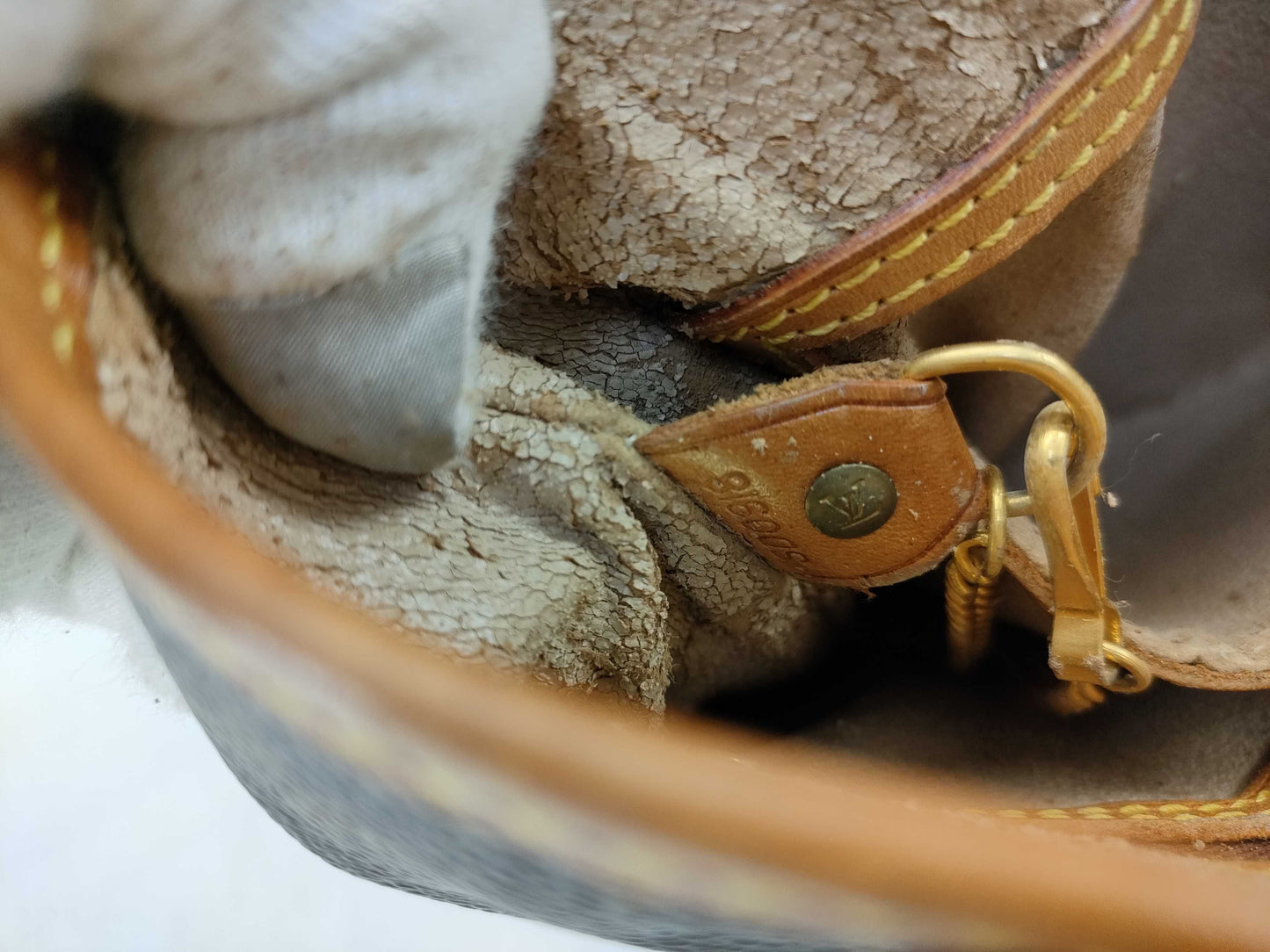 LOUIS VUITTON M42238 Monogram Petit Bucket Tote Bag
