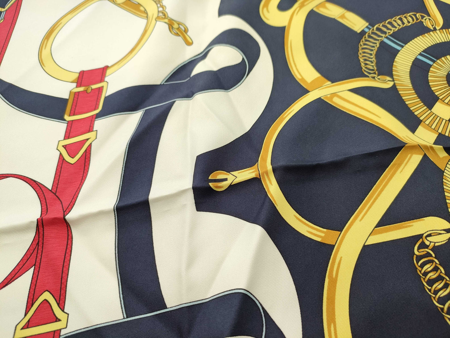 HERMES Carré Carré 90 Golden Spur Scarf