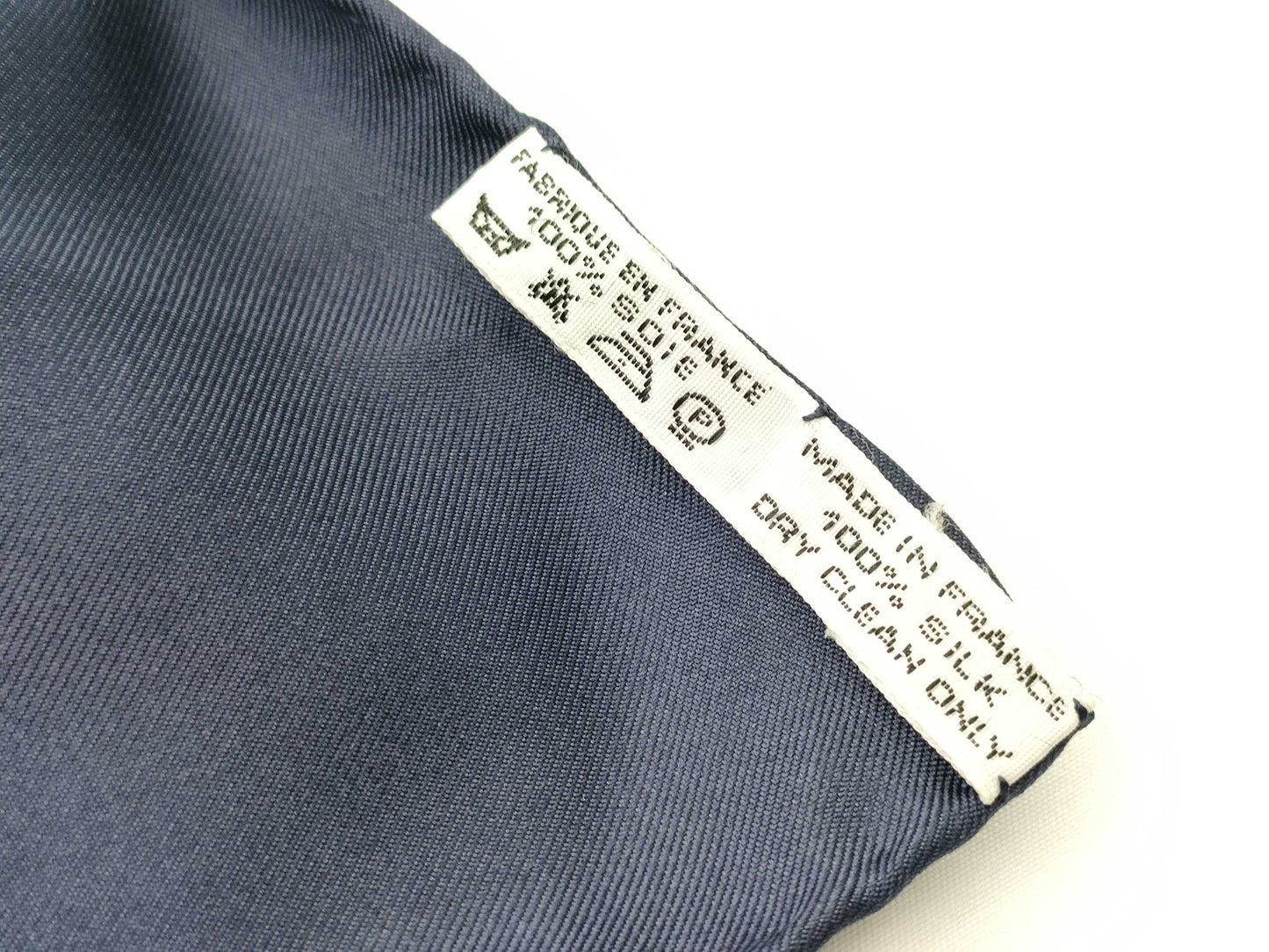 HERMES Carré Carré 90 Golden Spur Scarf